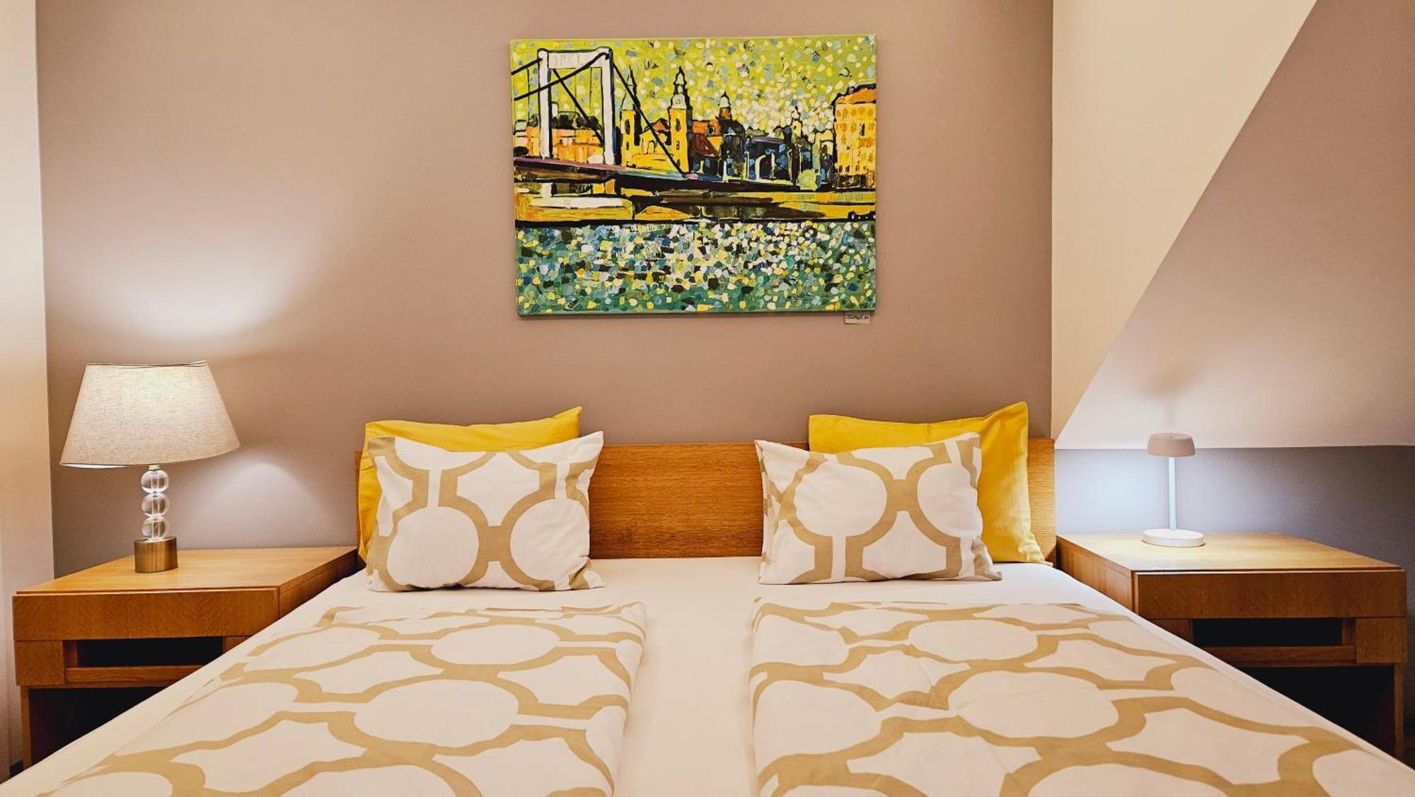 Budasmile Appartment At Buda Castle - Aircon & Free Parking บูดาเปสต์ ภายนอก รูปภาพ